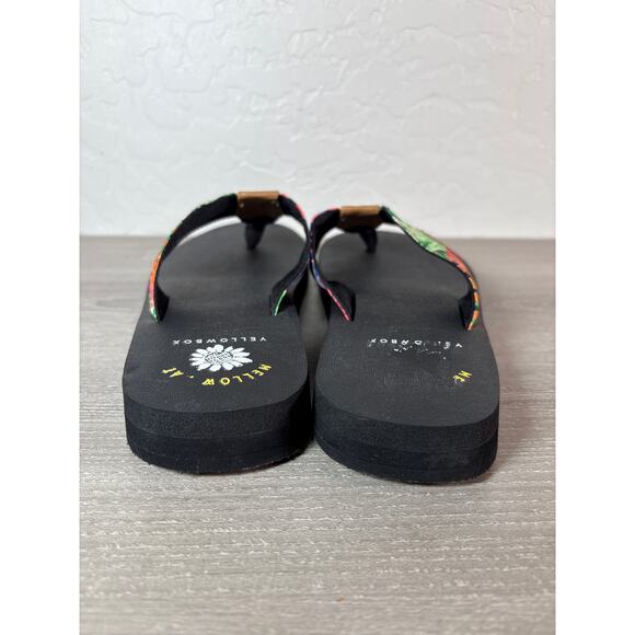 Yellow Box Flip Flops, Palm Print Tropical Leaves Green Orange Red Sz 7 Sandals - Picture 4 of 7